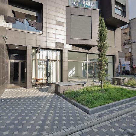 Apollo Apartment By Holistay Tirana Exterior photo